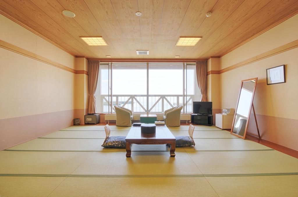 Shiosai Hotel Toyoura Esterno foto